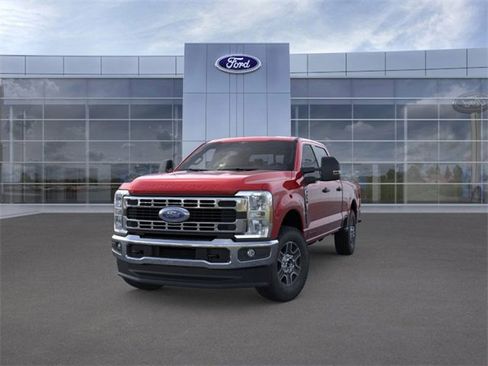New 2025 Ford F250 XLT w/ FX4 Off-Road Package image 2