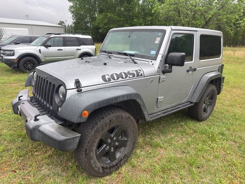 Used 2016 Jeep Wrangler Sport image 1