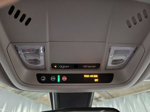 Used 2019 Chevrolet Malibu LT FWD image 22