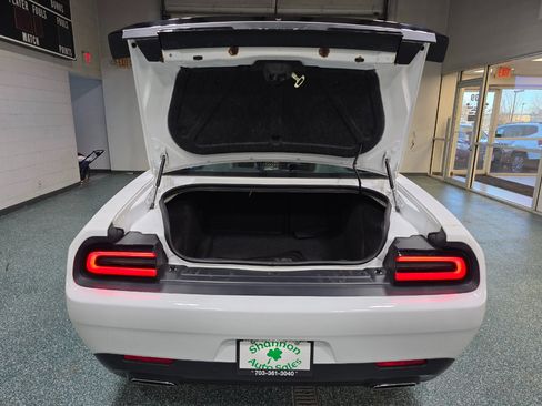 Used 2016 Dodge Challenger SXT Plus image 21