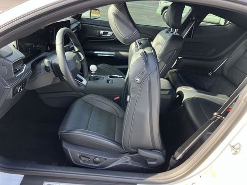 Used 2024 Ford Mustang GT Premium image 22