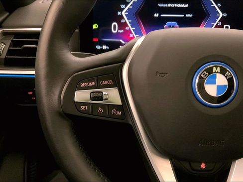 Certified 2023 BMW i4 eDrive35 w/ Premium Package RWD image 18