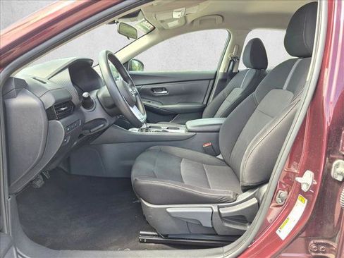 Used 2024 Nissan Sentra SV FWD image 17