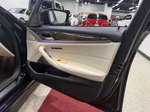 Used 2019 BMW 540i xDrive w/ M Sport Package AWD/4WD image 36