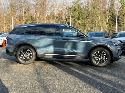 New 2026 Lincoln Nautilus Premier w/ Equipment Group 102A image 3