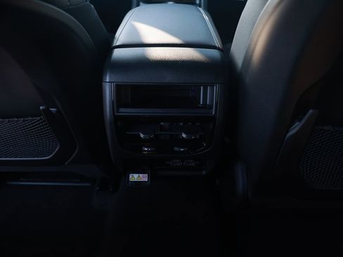 New 2025 Jeep Grand Cherokee Altitude image 26