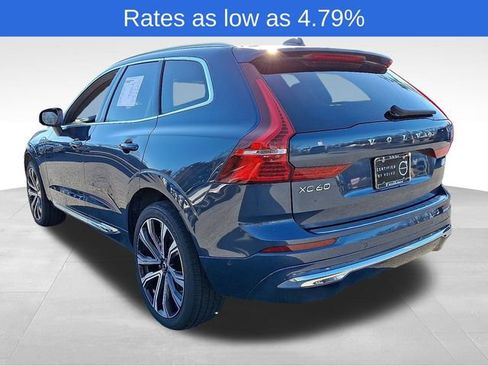 Certified 2023 Volvo XC60 T8 Ultimate w/ Climate Package image 4