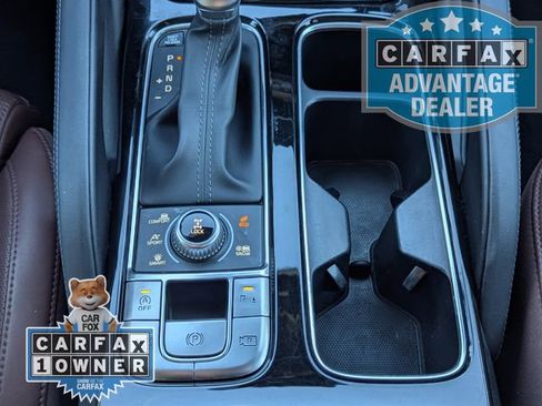 Used 2024 Kia Telluride SX Prestige w/ Towing Package image 12