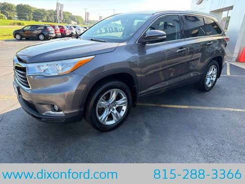 Used 2016 Toyota Highlander Limited Platinum AWD/4WD image 3