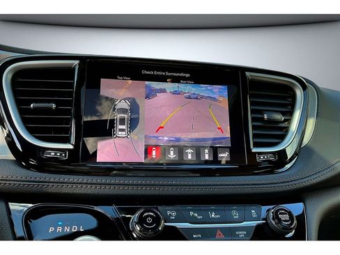 Used 2024 Chrysler Pacifica Pinnacle image 28