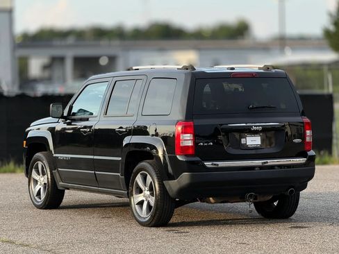 Used 2017 Jeep Patriot High Altitude AWD/4WD image 10