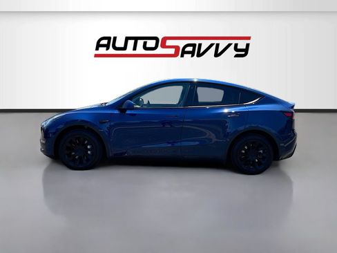 Used 2023 Tesla Model Y Long Range AWD/4WD image 4