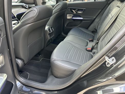 Certified 2025 Mercedes-Benz GLC 300 image 40