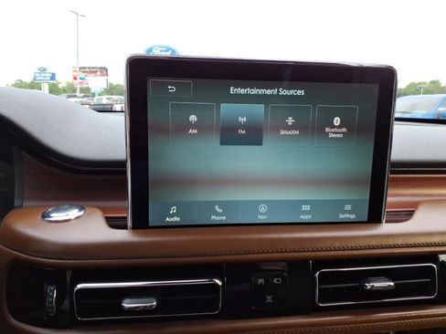 Used 2021 Lincoln Aviator Reserve w/ Equipment Group 208A AWD/4WD image 19