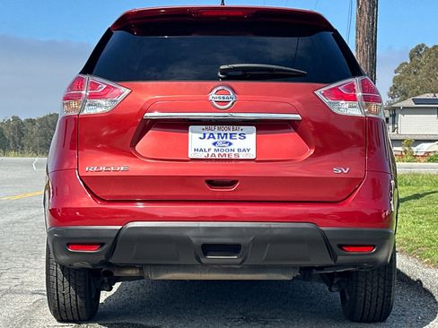 Used 2016 Nissan Rogue SV FWD image 4