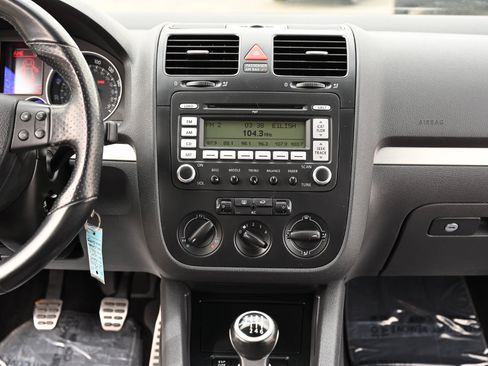 Used 2009 Volkswagen GTI 2-Door image 15