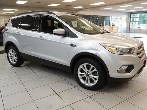 Used 2018 Ford Escape SEL AWD/4WD image 14