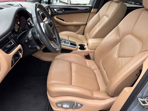Used 2019 Porsche Macan AWD/4WD image 15