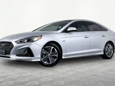 Used 2019 Hyundai Sonata Limited w/ Ultimate Package 02 FWD image 1