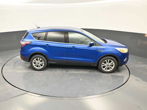 Used 2017 Ford Escape SE image 26