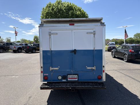 Used 2014 Chevrolet Express 3500 RWD image 6