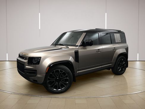 New 2026 Land Rover Defender 110 AWD/4WD image 1