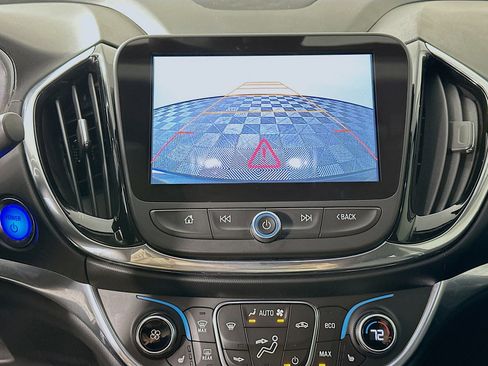 Used 2017 Chevrolet Volt Premier w/ Driver Confidence II Package image 16