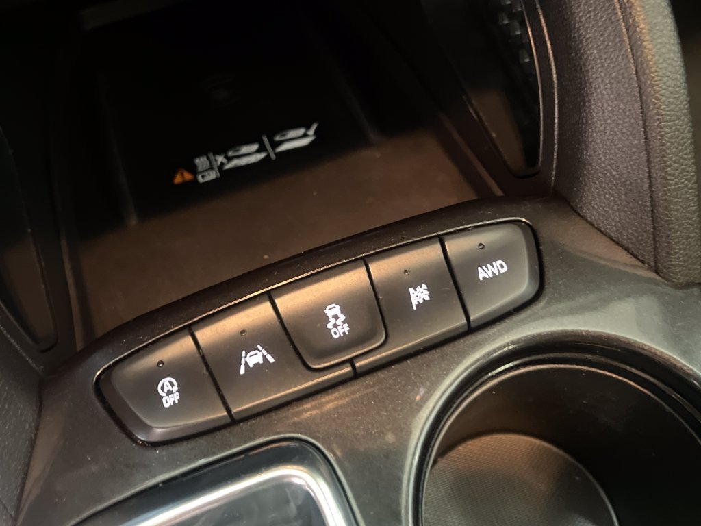 Used 2023 Chevrolet TrailBlazer ACTIV w/ Sun and Liftgate Package AWD/4WD image 33