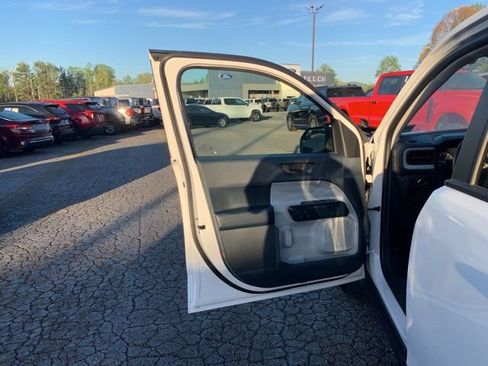 Certified 2024 Ford Maverick XLT w/ XLT Luxury Package AWD/4WD image 21