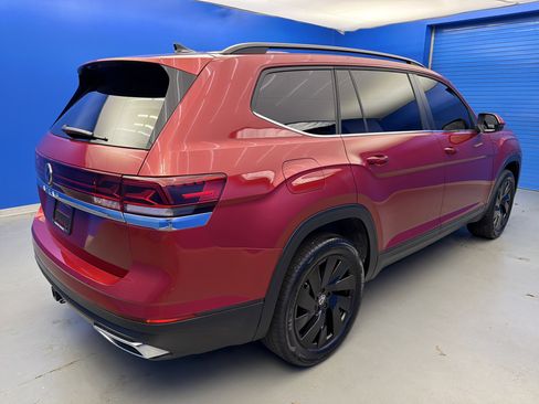 Used 2024 Volkswagen Atlas SE FWD image 7