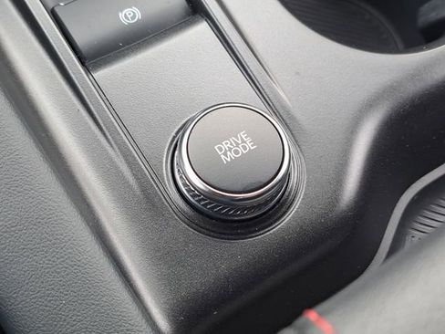 Used 2025 Ford Explorer ST-Line image 17