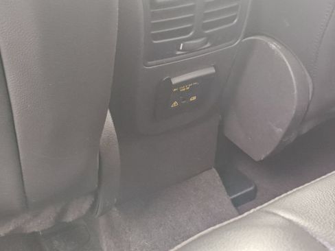 Used 2017 Ford Escape Titanium AWD/4WD image 29