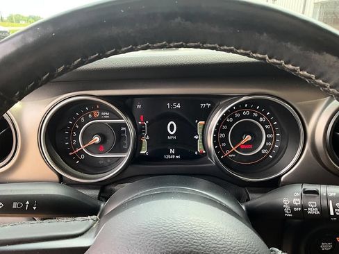 Used 2021 Jeep Wrangler Sport AWD/4WD image 17