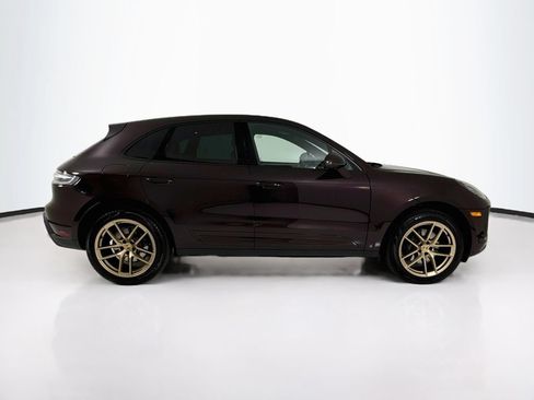 Certified 2025 Porsche Macan AWD/4WD image 8