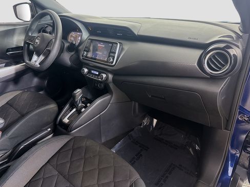 Used 2020 Nissan Kicks SV FWD image 30