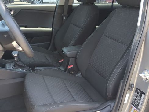 Used 2022 Kia Rio S FWD image 16
