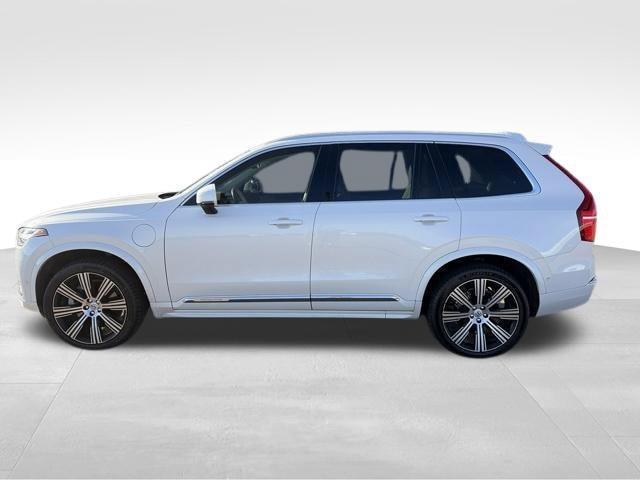 Used 2024 Volvo XC90 T8 Plus w/ Protection Package Premier AWD/4WD image 3