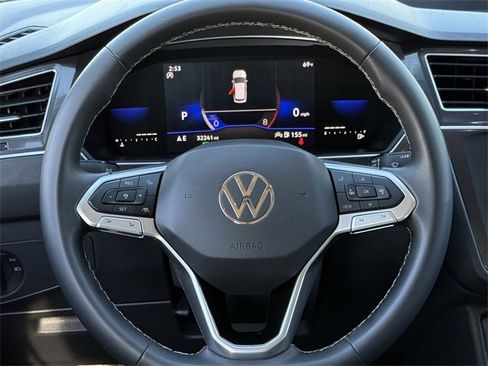 Certified 2023 Volkswagen Tiguan SE w/ Panoramic Sunroof Package image 10
