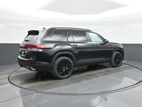 New 2026 Volkswagen Atlas SE image 7