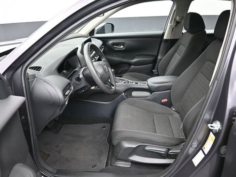 Certified 2023 Honda HR-V LX image 24