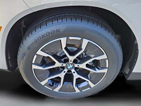 New 2026 BMW X3 xDrive30 w/ Convenience Package image 37