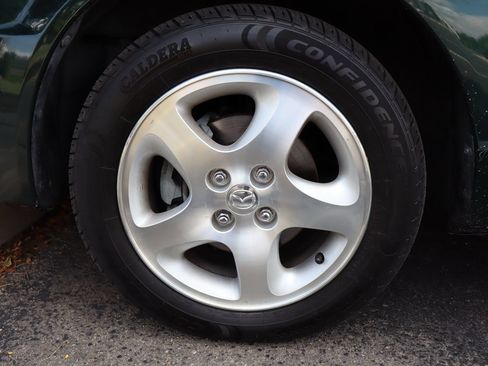 Used 2001 MAZDA Protege FWD image 38
