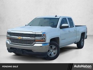 Used 2018 Chevrolet Silverado 1500 LT video 1