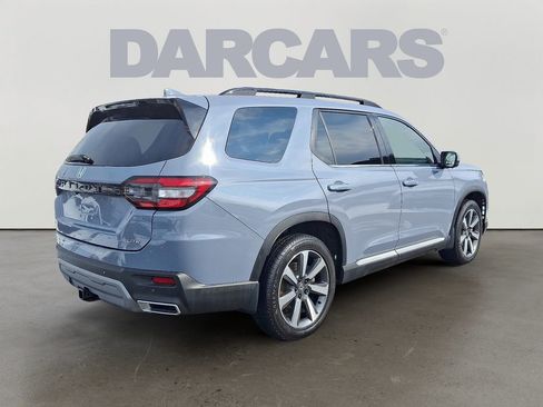 Used 2025 Honda Pilot Elite image 6