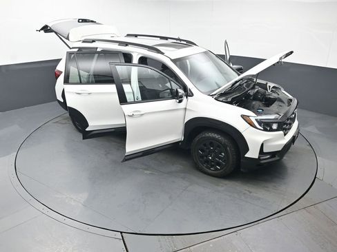 Used 2023 Honda Passport TrailSport image 50
