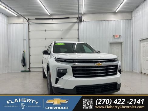 New 2026 Chevrolet Traverse LT FWD image 1