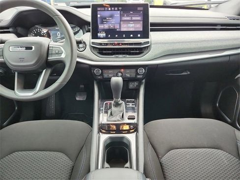 Certified 2024 Jeep Compass Sport image 13