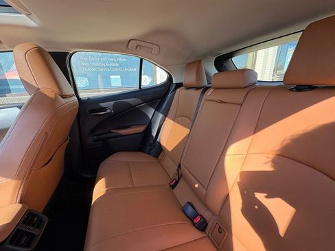 Used 2021 Lexus UX 250h w/ Premium Package image 19