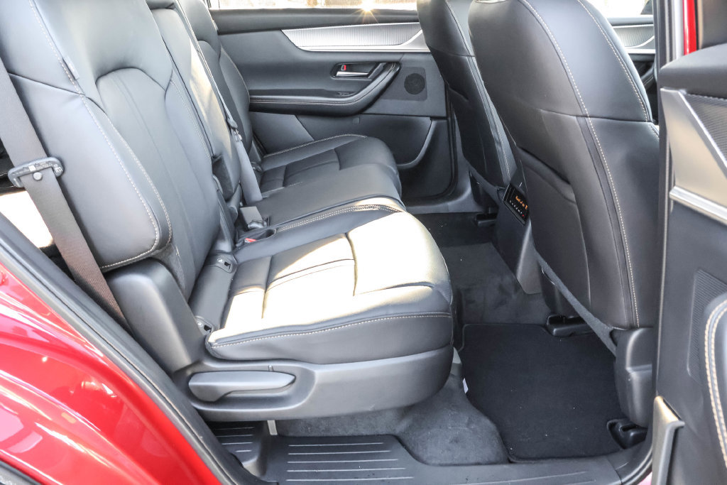 Used 2025 MAZDA CX-70 3.3 Turbo w/ Premium Package AWD/4WD image 35