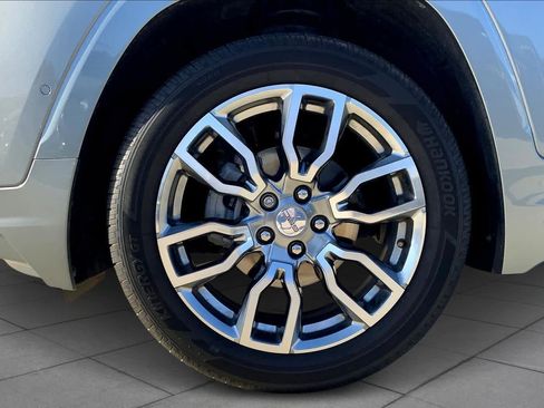 Used 2024 GMC Terrain Denali w/ Denali Premium Package image 10